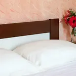 Lazaratos Aparthotel