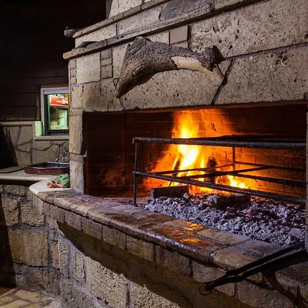 Апарт-отель Lazaratos Kouvalata