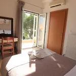 Aparthotel Lazaratos 2*