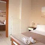 Lazaratos Aparthotel 2*