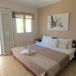 Lazaratos Aparthotel
