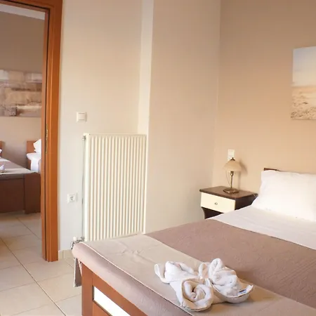 Lazaratos Aparthotel 2*