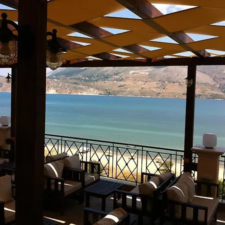 Lazaratos Aparthotel Kouvalata