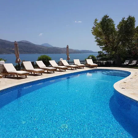 Lazaratos Aparthotel